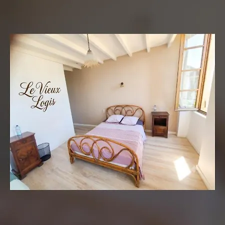 Restaurant Le Vieux Logis Szálloda Aignan